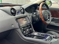 USED 2010 60 JAGUAR XJ 3.0 D V6 PORTFOLIO SWB 4d 275 BHP 