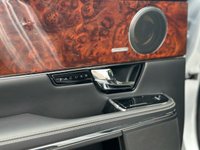 USED 2010 60 JAGUAR XJ 3.0 D V6 PORTFOLIO SWB 4d 275 BHP 