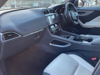 USED 2017 17 JAGUAR F-PACE 2.0 R-SPORT AWD 5d 178 BHP 