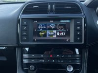 USED 2017 17 JAGUAR F-PACE 2.0 R-SPORT AWD 5d 178 BHP 