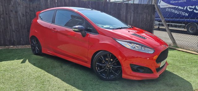 2015 65 Ford Fiesta 1.0 ZETEC S RED EDITION 3d 139 BHP