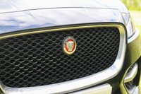 USED 2016 66 JAGUAR F-PACE 2.0d (180) R-Sport AWD 5dr Automatic Euro 6 (Premium InControl Navigation, Privacy, DAB Radio,20