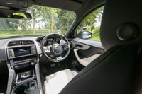 USED 2016 66 JAGUAR F-PACE 2.0d (180) R-Sport AWD 5dr Automatic Euro 6 (Premium InControl Navigation, Privacy, DAB Radio,20
