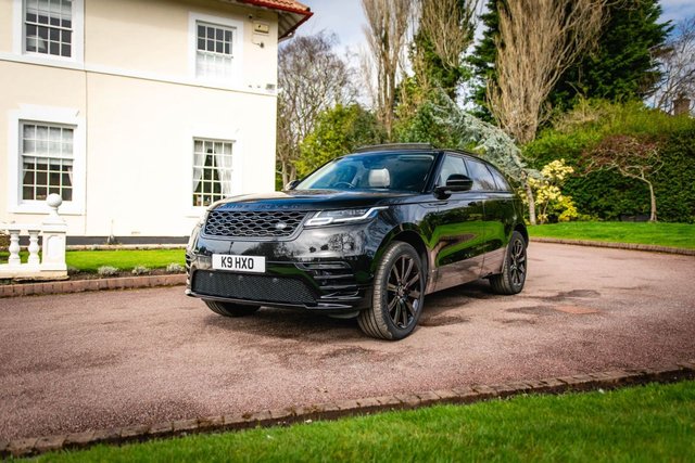 View our LAND ROVER RANGE ROVER VELAR