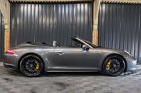 USED 2018 18 PORSCHE 911 3.0 CARRERA GTS PDK 2d 444 BHP PCCB, FRONT LIFT, FPSH, ADAPTIVE CRUISE, REAR WHEEL STEERING, HUGE SPEC, PORSCHE WARRANTY