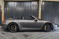 USED 2018 18 PORSCHE 911 3.0 CARRERA GTS PDK 2d 444 BHP PCCB, FRONT LIFT, FPSH, ADAPTIVE CRUISE, REAR WHEEL STEERING, HUGE SPEC, PORSCHE WARRANTY