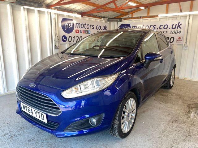 2014 64 FORD FIESTA 1.6 TITANIUM 5d 104 BHP+AUTOMATIC 2 KEYS+HISTORY+1 FORMER KEEPER+CLIMATE+PARKING SENSORS+ALLOYS+PRIVACY GLASS+USB+DAB+BLUETOOTH+USB+MEDIA+AUX