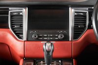 USED 2018 67 PORSCHE MACAN 3.0 D S PDK 5d 258 BHP +OVER &pound;18,000 FACTORY OPTIONS+
