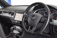 USED 2016 66 VOLKSWAGEN TOUAREG 3.0 V6 R-LINE PLUS TDI BLUEMOTION TECHNOLOGY 5d 259 BHP Pan Roof, Deployable Tow Bar
