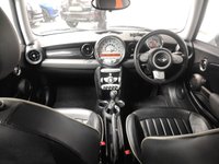 USED 2010 10 MINI HATCH COOPER 1.6 COOPER GRAPHITE 3d 118 BHP Leather Bluetooth