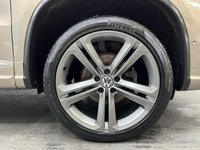 USED 2014 64 VOLKSWAGEN TIGUAN 2.0 TDI BlueMotion Tech R-Line SUV 5dr Diesel Manual 4WD Euro 5 (s/s) (Nav) (177 ps) Cruise,DAB,P.Assist