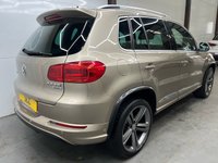 USED 2014 64 VOLKSWAGEN TIGUAN 2.0 TDI BlueMotion Tech R-Line SUV 5dr Diesel Manual 4WD Euro 5 (s/s) (Nav) (177 ps) Cruise,DAB,P.Assist
