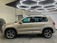 USED 2014 64 VOLKSWAGEN TIGUAN 2.0 TDI BlueMotion Tech R-Line SUV 5dr Diesel Manual 4WD Euro 5 (s/s) (Nav) (177 ps) Cruise,DAB,P.Assist