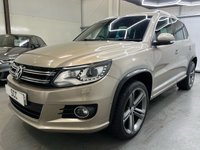 USED 2014 64 VOLKSWAGEN TIGUAN 2.0 TDI BlueMotion Tech R-Line SUV 5dr Diesel Manual 4WD Euro 5 (s/s) (Nav) (177 ps) Cruise,DAB,P.Assist