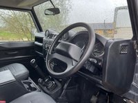 USED 2016 16 LAND ROVER DEFENDER 2.2 TD UTILITY WAGON 122 BHP Full Service History
