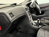 USED 2004 04 PEUGEOT 307 2.0 S HDI 5d 106 BHP 