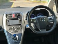 USED 2012 61 TOYOTA AURIS 1.8L T SPIRIT 5d 99 BHP 