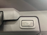 USED 2018 68 LAND ROVER RANGE ROVER EVOQUE 2.0 TD4 HSE DYNAMIC MHEV 5d 178 BHP Striking Range Rover Evoque 2.0 HSE DYNAMIC Hosting a generous specification ,