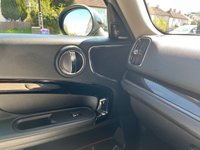 USED 2019 69 MINI COUNTRYMAN 1.5 COOPER EXCLUSIVE 5d 134 BHP HARMAN KARDON | OYSTER LOUNGE LEATH