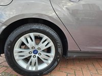 USED 2014 14 FORD FOCUS 1.0 TITANIUM NAVIGATOR 5d 124 BHP FORD FOCUS 1.0 TITANIUM NAVIGATOR 5d 124 BHP