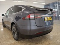 USED 2019 69 TESLA MODEL X PERFORM LUDICROUS AWD 5d 605 BHP PACKED WITH FACTORY EXTRAS  20 INCH SILVER WHEELS ALL BLACK PREMIUM INTERIOR LEATHER WITH FIGURED ASH WOOD DECOR,AUTOPILOT SEVEN SEATS PAY AS YOU GO CHARGING