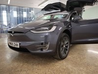 USED 2019 69 TESLA MODEL X PERFORM LUDICROUS AWD 5d 605 BHP PACKED WITH FACTORY EXTRAS  20 INCH SILVER WHEELS ALL BLACK PREMIUM INTERIOR LEATHER WITH FIGURED ASH WOOD DECOR,AUTOPILOT SEVEN SEATS PAY AS YOU GO CHARGING