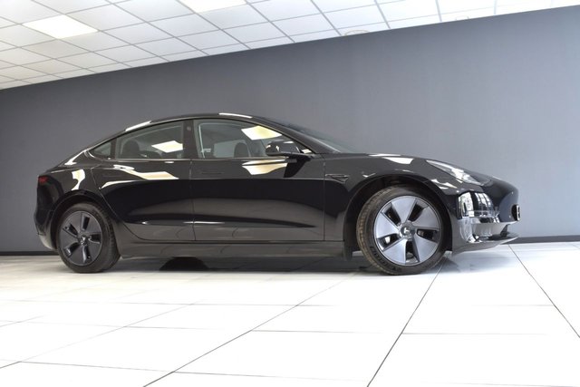 2022 71 Tesla Model 3 LONG RANGE AWD 4 DOOR