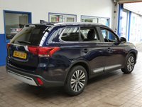 USED 2020 20 MITSUBISHI OUTLANDER 2.0 EXCEED 5d 148 BHP 7 SEATS SAT NAV LEATHER REAR VIEW CAMERA CRUISE CONTROL 1 OWNER MITSUBISHI WARRANTY TILL MARCH 2025
