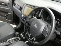 USED 2020 20 MITSUBISHI OUTLANDER 2.0 EXCEED 5d 148 BHP 7 SEATS SAT NAV LEATHER REAR VIEW CAMERA CRUISE CONTROL 1 OWNER MITSUBISHI WARRANTY TILL MARCH 2025