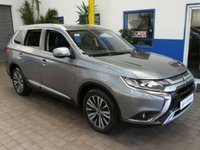 USED 2020 70 MITSUBISHI OUTLANDER 2.0 EXCEED 5d 148 BHP 7 SEATS 4WD SAT NAV LEATHER CAMERA CRUISE CONTROL PARKING SENSORS 1 OWNER MITSUBISHI WARRANTY TILL DEC 2025
