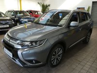 USED 2020 70 MITSUBISHI OUTLANDER 2.0 EXCEED 5d 148 BHP 7 SEATS 4WD SAT NAV LEATHER CAMERA CRUISE CONTROL PARKING SENSORS 1 OWNER MITSUBISHI WARRANTY TILL DEC 2025