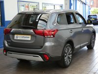 USED 2020 70 MITSUBISHI OUTLANDER 2.0 EXCEED 5d 148 BHP 7 SEATS 4WD SAT NAV LEATHER CAMERA CRUISE CONTROL PARKING SENSORS 1 OWNER MITSUBISHI WARRANTY TILL DEC 2025