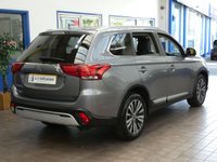 USED 2020 70 MITSUBISHI OUTLANDER 2.0 EXCEED 5d 148 BHP 7 SEATS 4WD SAT NAV LEATHER CAMERA CRUISE CONTROL PARKING SENSORS 1 OWNER MITSUBISHI WARRANTY TILL DEC 2025