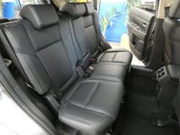 USED 2020 70 MITSUBISHI OUTLANDER 2.0 EXCEED 5d 148 BHP 7 SEATS 4WD SAT NAV LEATHER CAMERA CRUISE CONTROL PARKING SENSORS 1 OWNER MITSUBISHI WARRANTY TILL DEC 2025