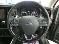USED 2020 70 MITSUBISHI OUTLANDER 2.0 EXCEED 5d 148 BHP 7 SEATS 4WD SAT NAV LEATHER CAMERA CRUISE CONTROL PARKING SENSORS 1 OWNER MITSUBISHI WARRANTY TILL DEC 2025