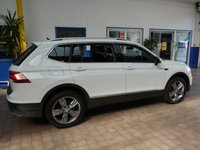 USED 2020 69 VOLKSWAGEN TIGUAN ALLSPACE 2.0 MATCH TDI DSG 5d 148 BHP FREE 12 MONTTHS WARRANTY 7 SEATS SAT NAV CAMERA CRUISE PARKING SENSORS 1 OWNER SERVICE HISTORY