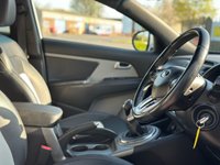 USED 2014 14 KIA SPORTAGE 1.7 CRDI WHITE EDITION ISG 5d 114 BHP 