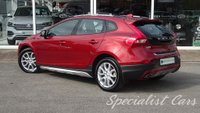 USED 2017 67 VOLVO V40 1.5 T3 CROSS COUNTRY PRO 5d 150 BHP 