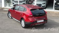 USED 2017 67 VOLVO V40 1.5 T3 CROSS COUNTRY PRO 5d 150 BHP 