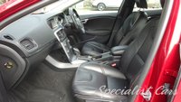 USED 2017 67 VOLVO V40 1.5 T3 CROSS COUNTRY PRO 5d 150 BHP 