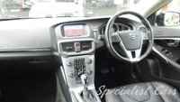 USED 2017 67 VOLVO V40 1.5 T3 CROSS COUNTRY PRO 5d 150 BHP 