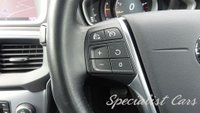 USED 2017 67 VOLVO V40 1.5 T3 CROSS COUNTRY PRO 5d 150 BHP 