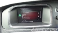 USED 2017 67 VOLVO V40 1.5 T3 CROSS COUNTRY PRO 5d 150 BHP 