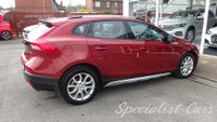 USED 2017 67 VOLVO V40 1.5 T3 CROSS COUNTRY PRO 5d 150 BHP 