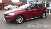 USED 2017 67 VOLVO V40 1.5 T3 CROSS COUNTRY PRO 5d 150 BHP 