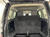 USED 2015 15 LAND ROVER DISCOVERY 3.0 SDV6 HSE 5d 255 BHP Striking Santorini Black, Extended Premium Leather Pack,Heated Steering Wheel, Triple Glass Sunroof, Roof Rails, Lower Console Cooler Box,