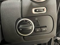 USED 2015 15 LAND ROVER DISCOVERY 3.0 SDV6 HSE 5d 255 BHP Striking Santorini Black, Extended Premium Leather Pack,Heated Steering Wheel, Triple Glass Sunroof, Roof Rails, Lower Console Cooler Box,