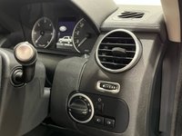 USED 2015 15 LAND ROVER DISCOVERY 3.0 SDV6 HSE 5d 255 BHP Striking Santorini Black, Extended Premium Leather Pack,Heated Steering Wheel, Triple Glass Sunroof, Roof Rails, Lower Console Cooler Box,