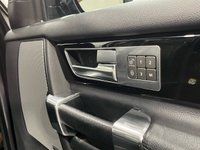 USED 2015 15 LAND ROVER DISCOVERY 3.0 SDV6 HSE 5d 255 BHP Striking Santorini Black, Extended Premium Leather Pack,Heated Steering Wheel, Triple Glass Sunroof, Roof Rails, Lower Console Cooler Box,