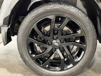 USED 2015 15 LAND ROVER DISCOVERY 3.0 SDV6 HSE 5d 255 BHP Striking Santorini Black, Extended Premium Leather Pack,Heated Steering Wheel, Triple Glass Sunroof, Roof Rails, Lower Console Cooler Box,
